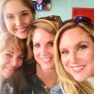 Meet your Posher, Delisa